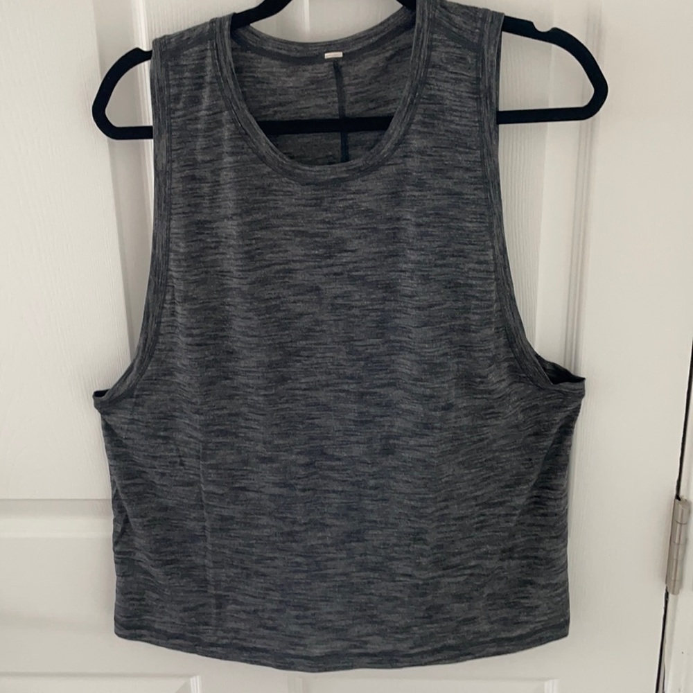Lululemon tank